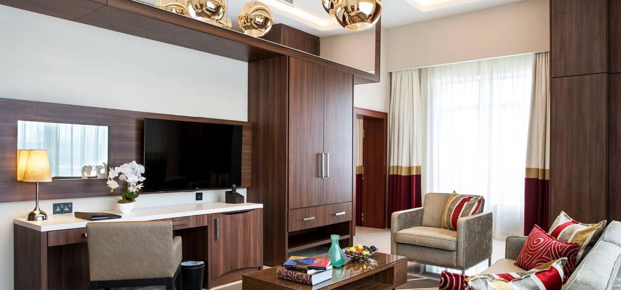 Room In Lodge - The Envoy Hotel And Suites Abuja Kültér fotó